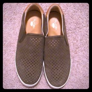 Dr. Scholl’s slip on sneakers/loafers size 11